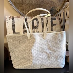 Goyard tote